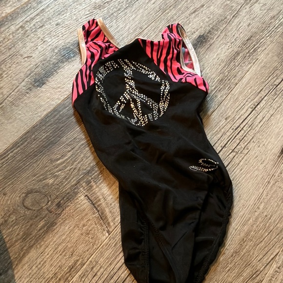 Gymnastics Leotard - Picture 1 of 2